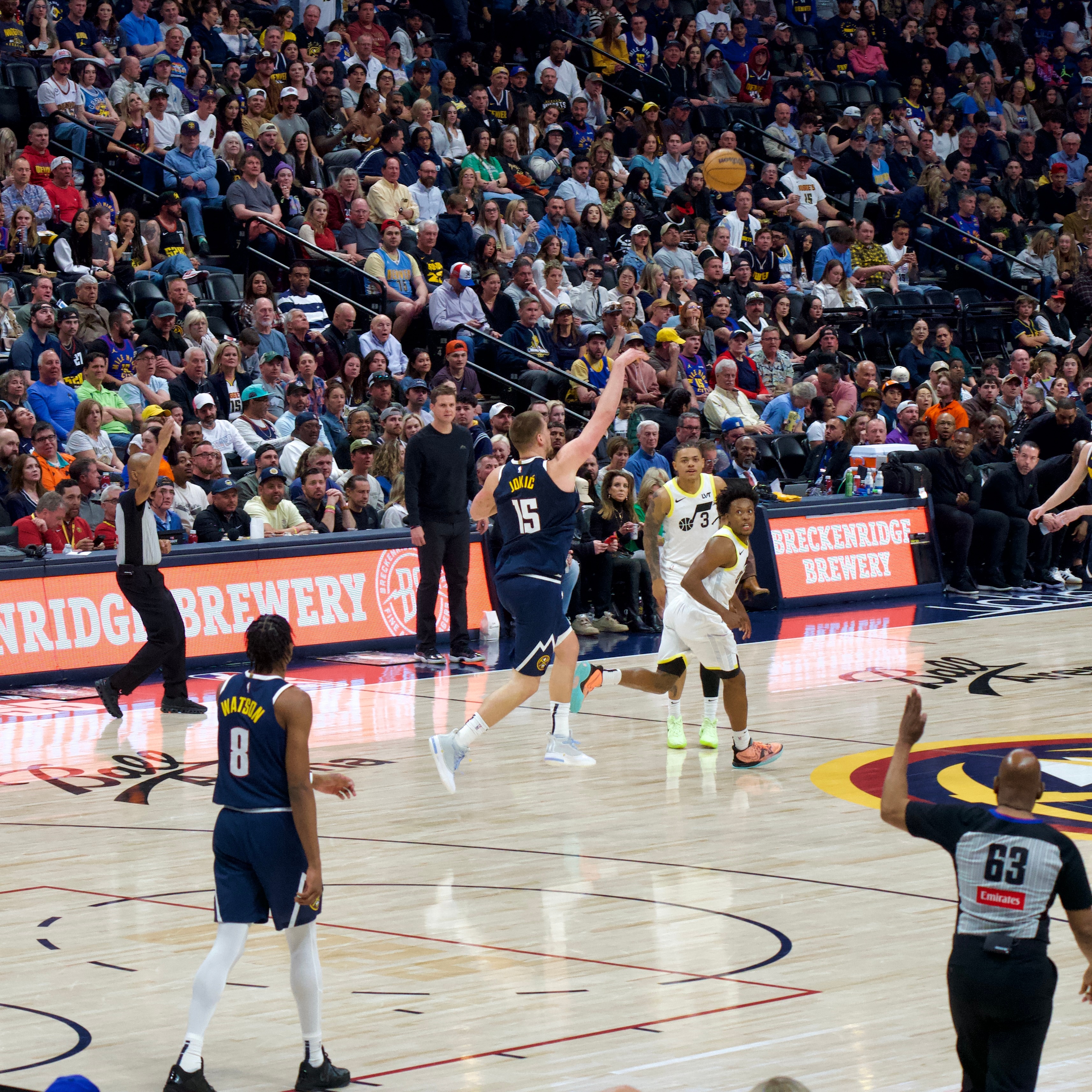 贝博娱乐 -关键时刻体能课后，圣安东尼奥马刺豪取连胜备战全明星赛，信心回归，控场能力受关注的简单介绍