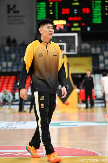 bb体育 -广厦男篮今夜调整名单浙江队赛前迎来里程碑，网友：窗口期阿斯顿维拉备战葡超的简单介绍